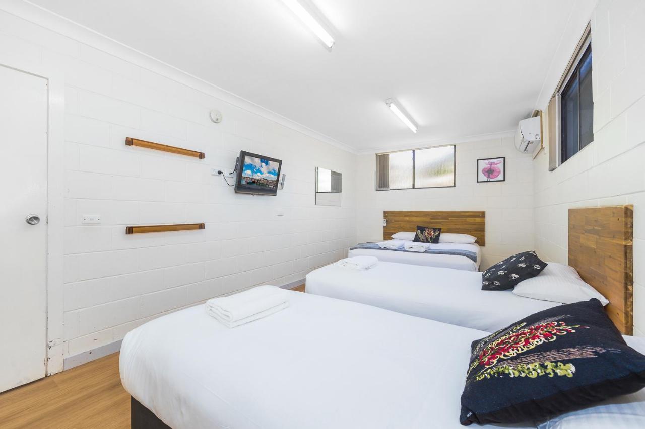 เพลนส์แมน โมเทล Motel ฟอร์บส์ ภายนอก รูปภาพ